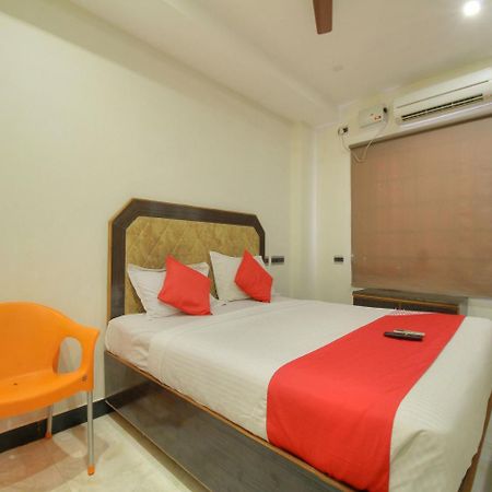 Oyo 15948 Hotel Srees Tiruchirappalli 외부 사진