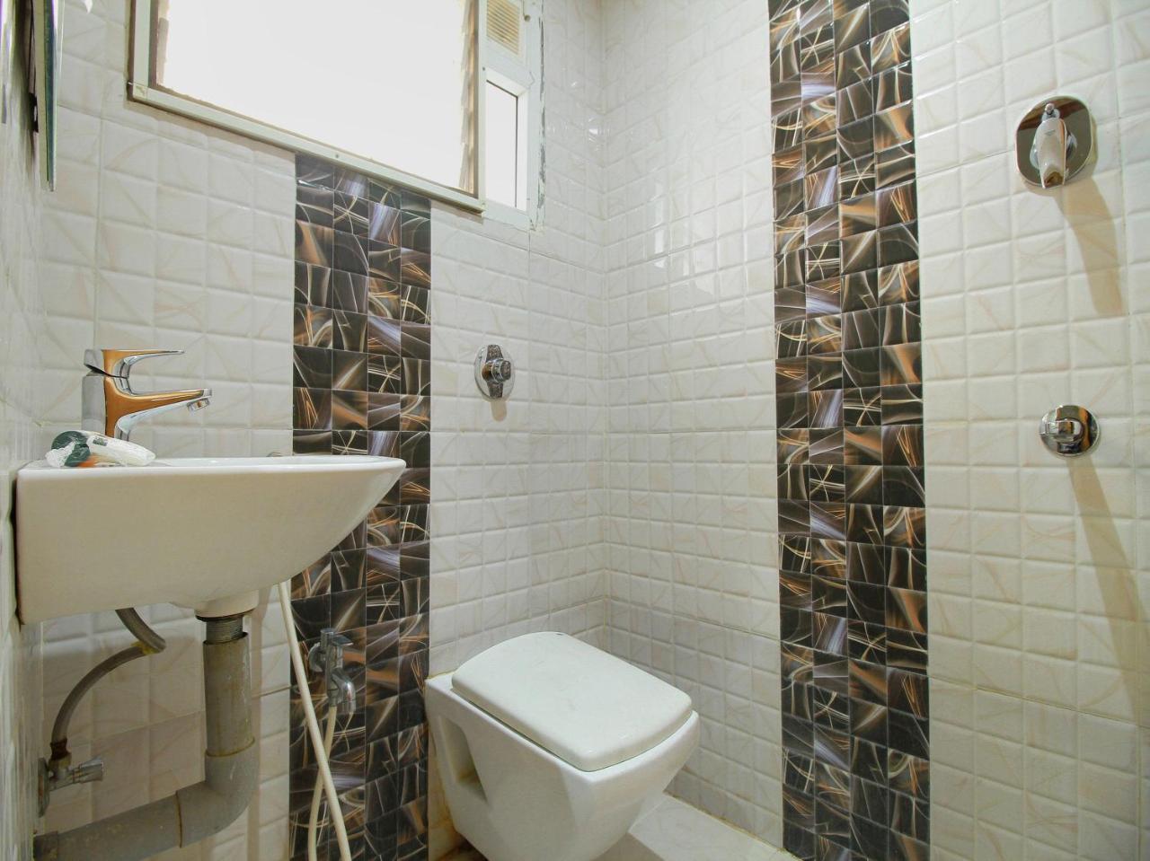 Oyo 15948 Hotel Srees Tiruchirappalli 외부 사진