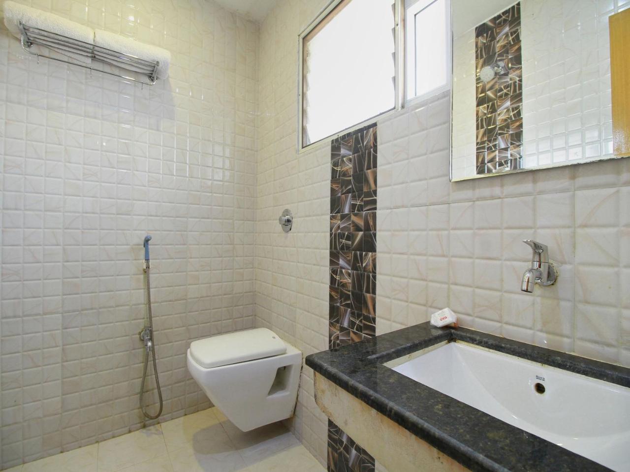 Oyo 15948 Hotel Srees Tiruchirappalli 외부 사진