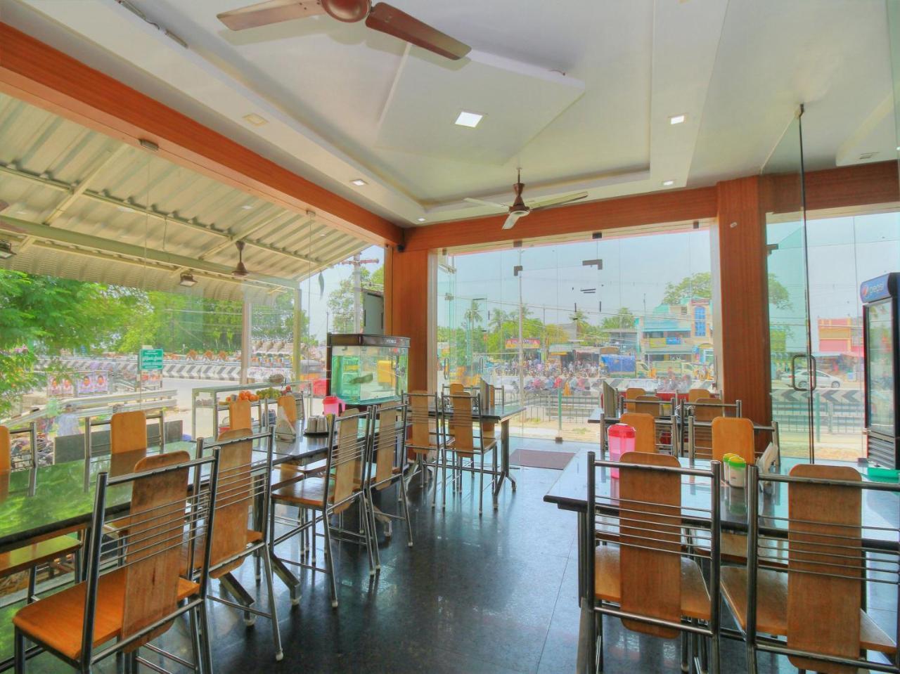 Oyo 15948 Hotel Srees Tiruchirappalli 외부 사진