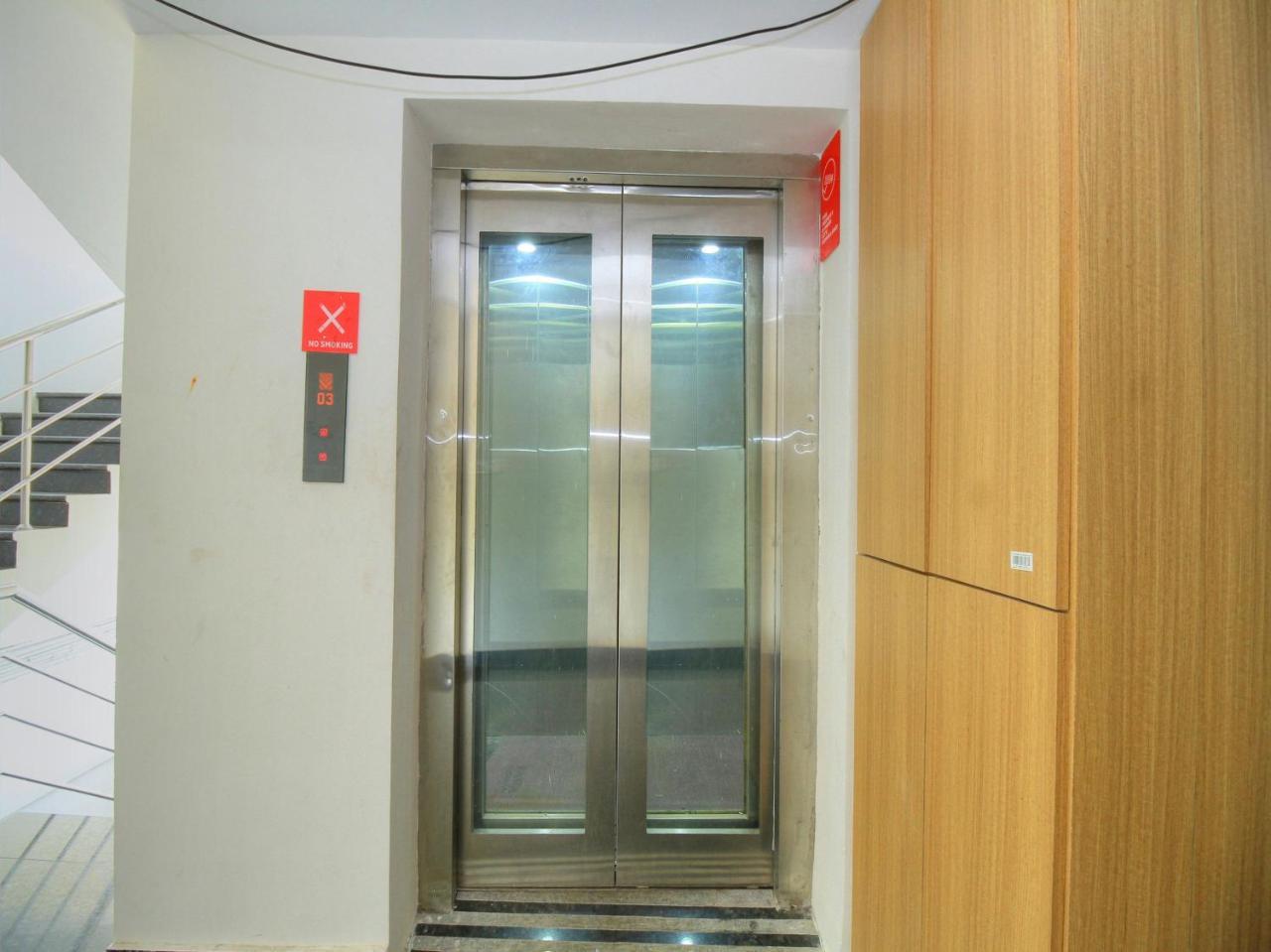 Oyo 15948 Hotel Srees Tiruchirappalli 외부 사진