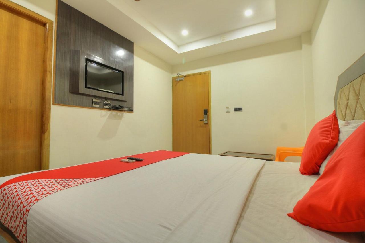 Oyo 15948 Hotel Srees Tiruchirappalli 외부 사진