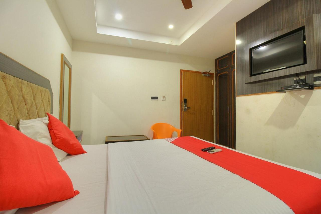 Oyo 15948 Hotel Srees Tiruchirappalli 외부 사진